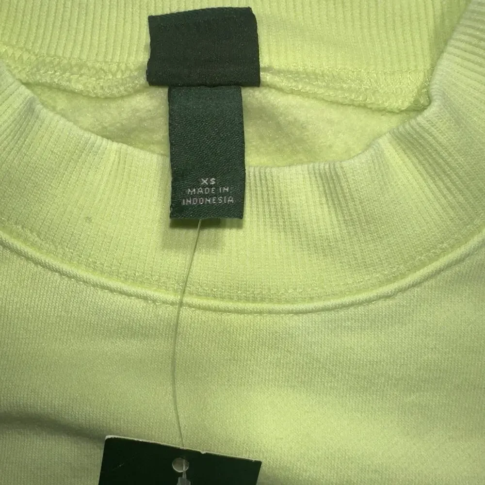 Wild Fable Womens size XS Lime Green Pullover Cropped Sweater NWTs - Picture 4 of 8